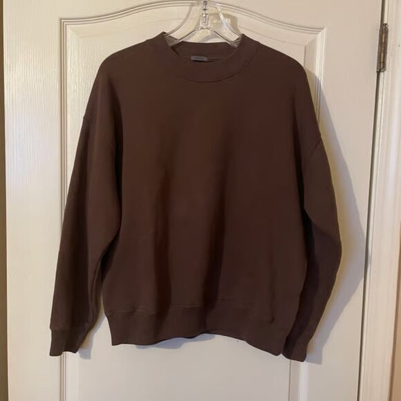 Abercrombie & Fitch Soft A&F Essentials Colorado Crewneck Sweatshirt Size M - Picture 1 of 4